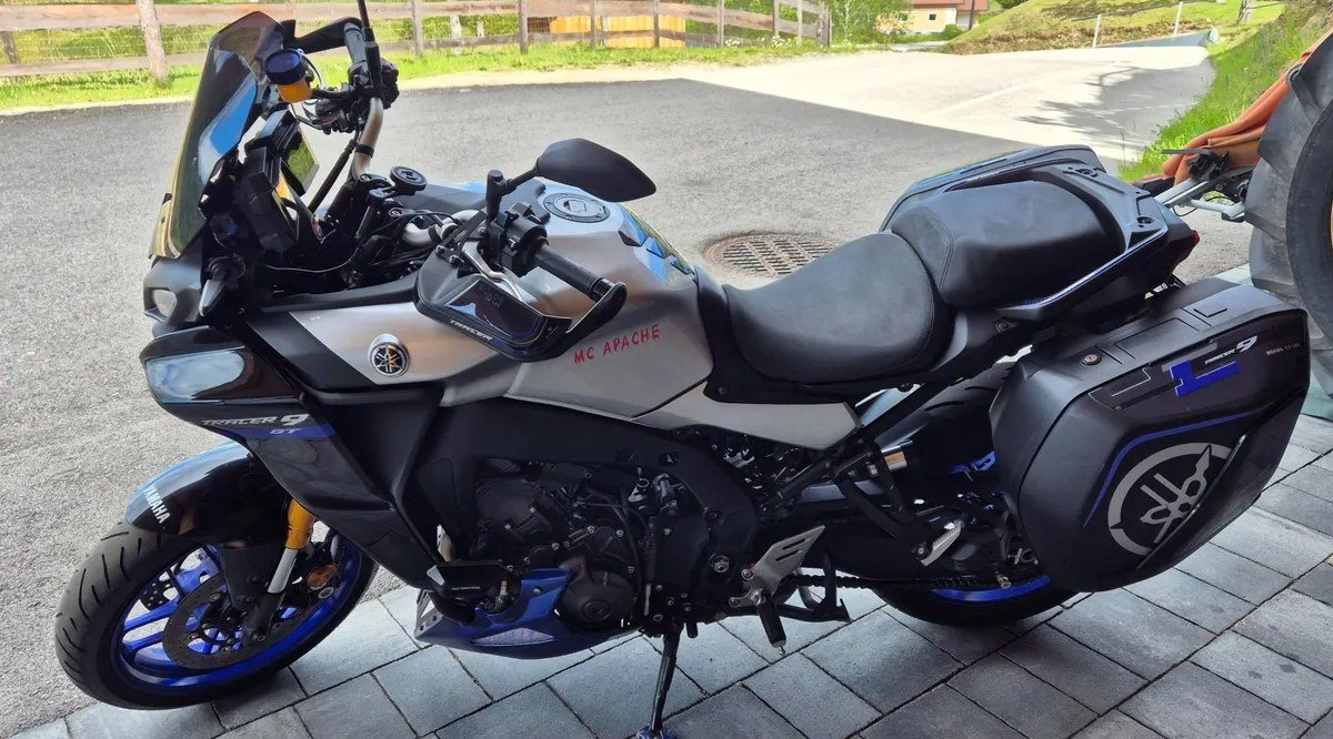 Yamaha Tracer 9 GT mit Elektronischen Fahrwerk – Foto 1 von 6
