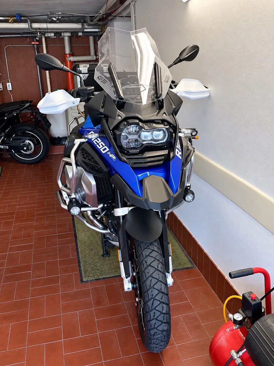 BMW R1250 GS Adventure – Foto 1 von 3