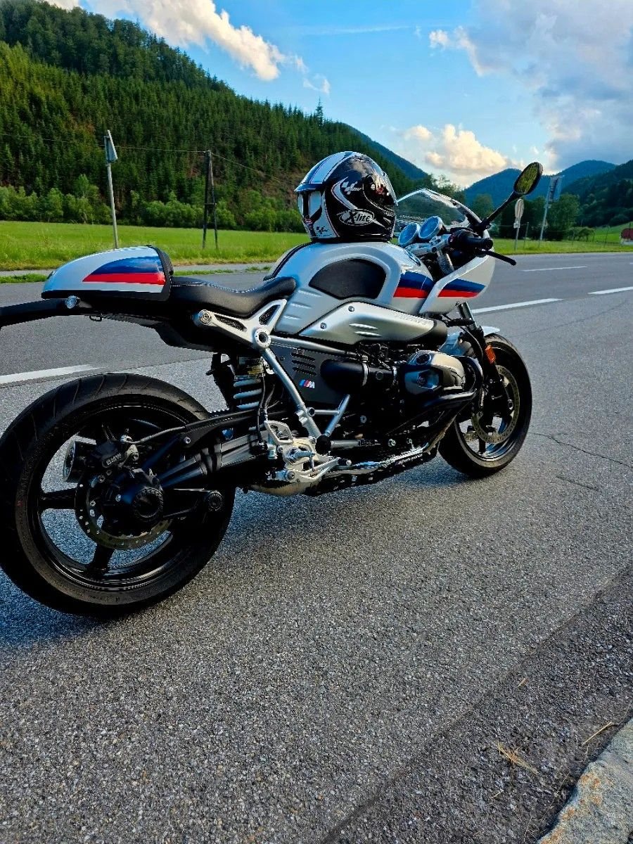 BMW R NineT – photo 1 of 15