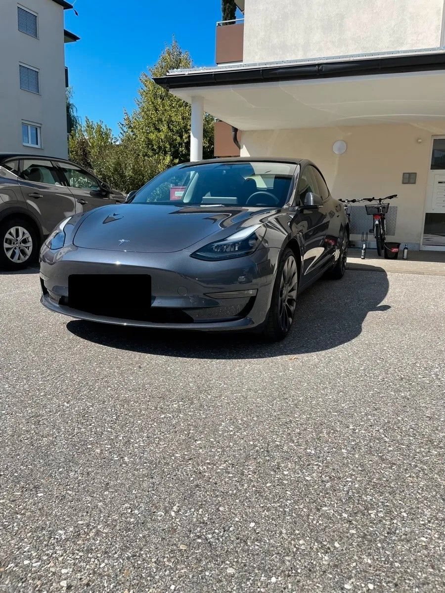 Tesla Model 3 Performance - Allradantrieb mit – photo 1 of 8