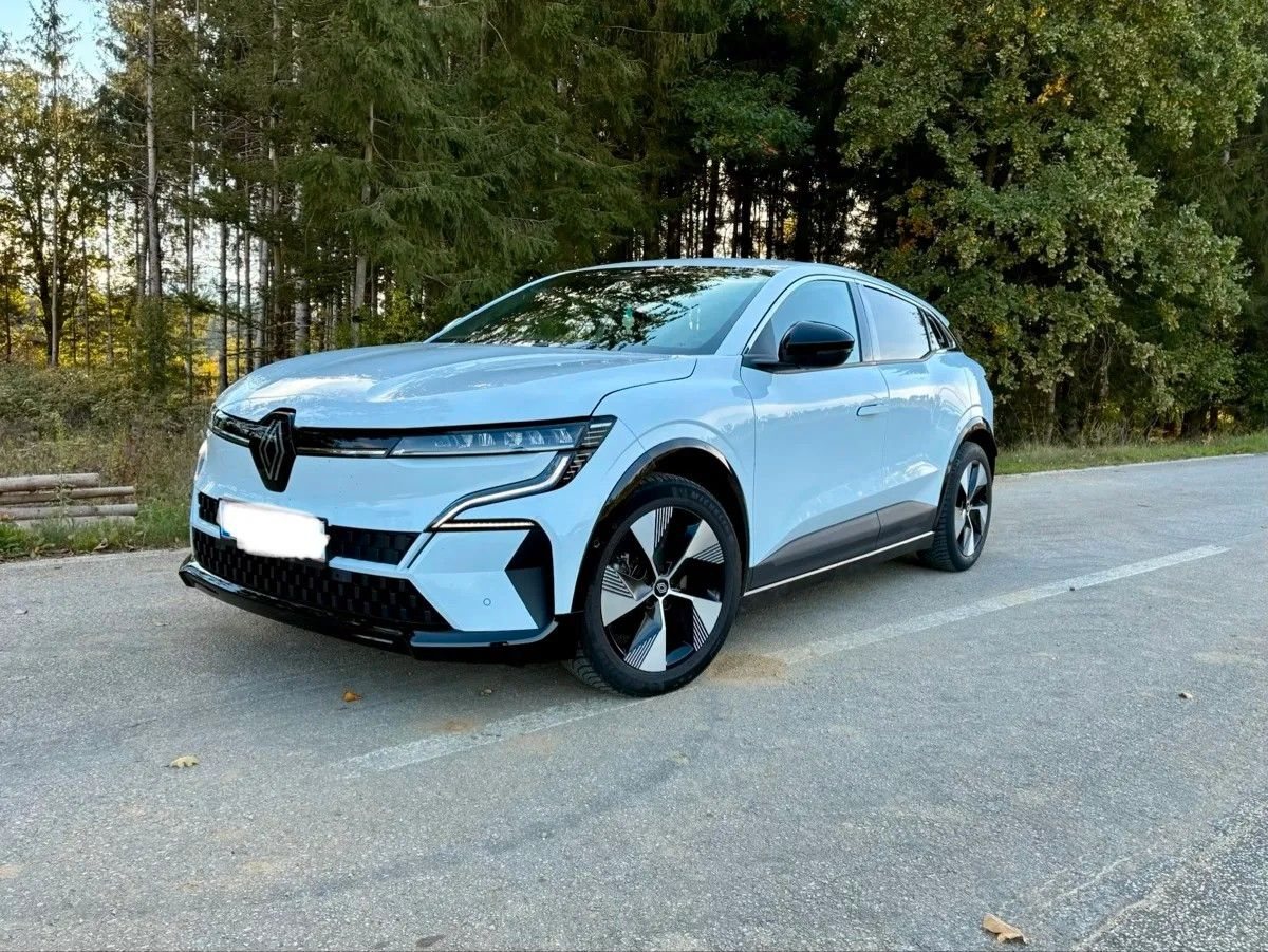 Renault Megane E-TECH Techno 220 Comfort Range Techno – Foto 1 von 14